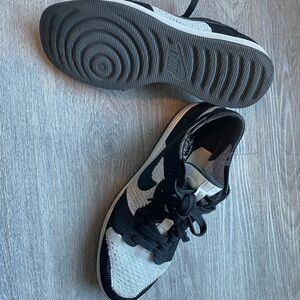 Men’s NIKE sneakers